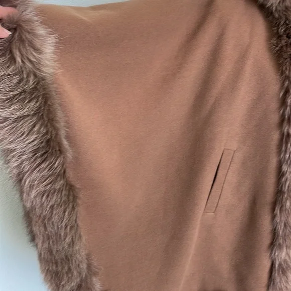 Exclusively Fancy Brown Hooded Fur-Trimmed Cape - Picture 4 of 11